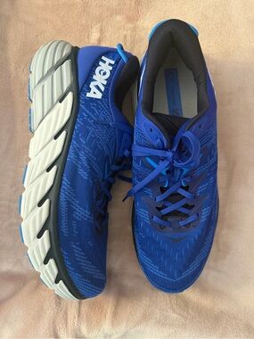 NWOT Men’s Hoka Gaviota 4 - Size 12.5D